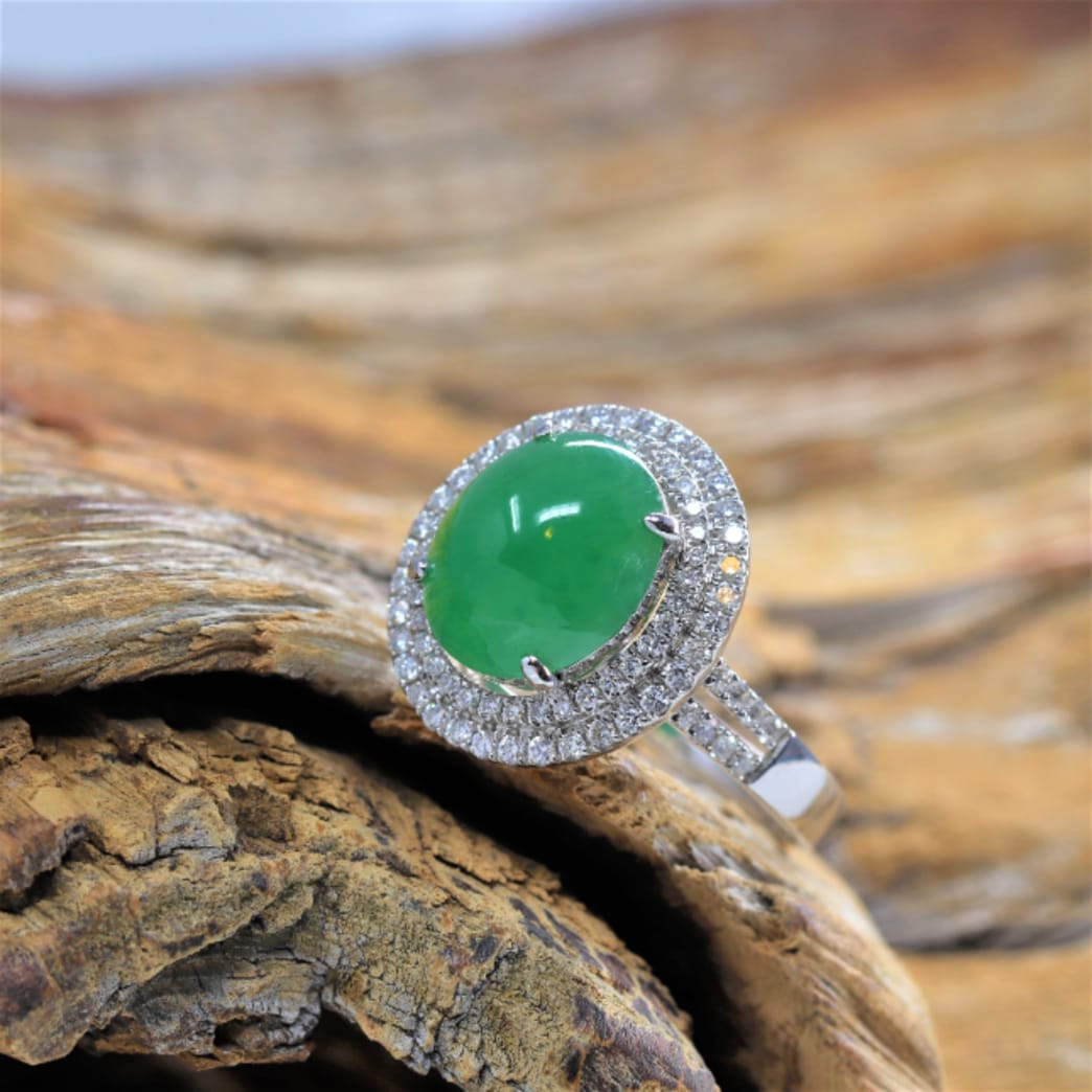 The Meaning and History Behind Jade Jewelry